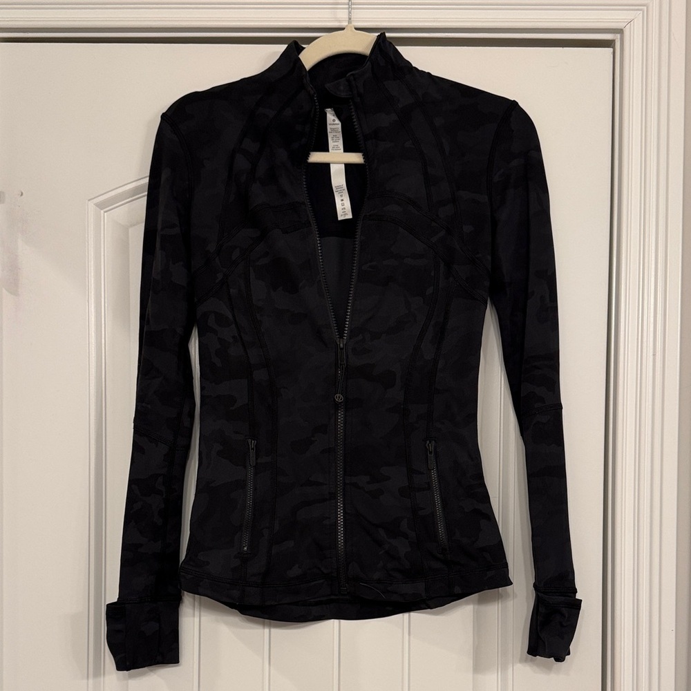 Lululemon Define Jacket Black Camouflage Zip-Up, Size 4
